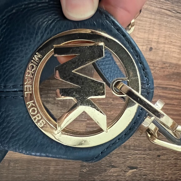 Michael Kors purse - Picture 5 of 5